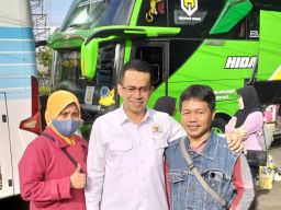 Rizal Bawazier Lepas 164 Pemudik Gratis ke Pekalongan, Pemalang, dan Batang