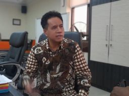 Didenda Rp300 Ribu, Penjual Es Krim Beralkohol Kembali Beroperasi, DPRD Desak Pemkot Cabut Izin