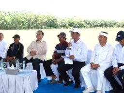 Mentan Dampingi Prabowo Panen Raya: Petani Harus Dimuliakan, Harga Gabah Naik Jadi Rp6.500