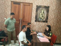 Pencurian 120 HP di Denpasar Dua Tersangka Dilimpahkan ke Kejaksaan