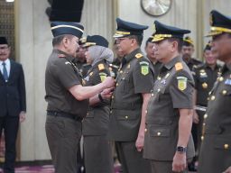 Lantik Enam Kajati Baru, Burhanuddin: Jaga Integritas, Teladan dalam Penegakan hukum Berkeadilan