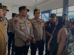 Terjun ke Lapangan Kapolda Jatim Pantau Arus Balik di Terminal Arya Wiraraja Sumenep