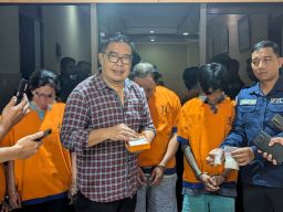 Diduga Edarkan Sabu Empat Orang Digelandang Polisi