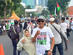 SMP Muhammadiyah 15 Boarding School Surabaya Turun ke Jalan Dukung Palestina