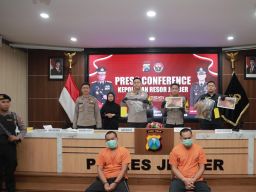 Sempat Kabur ke Luar Negeri, Dua Terduga Pelaku Pembunuhan di Jember Diringkus Polisi