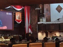 Banggar Dorong Khofifah Optimalisasi PAD dari BUMD