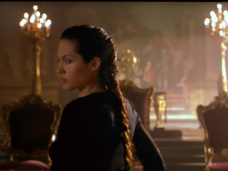 5 Film Ikonik Angelina Jolie: Antara Aksi, Emosi, dan Transformasi Karakter