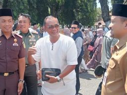 Bupati Pemalang Lepas Ratusan Jamaah Haji di Halaman Pendopo