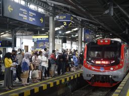 Hadirkan Transportasi Terjangkau, KAI Commuter Sasar Pekerja Harian dan Sektor Riil