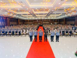 Tutup Rakernis SSDM dan Slog, Kapolri Komitmen Dukung Program Pemerintah