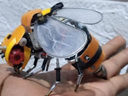 Dari Limbah Korek Api dan Parolon Bekas Jadi Cuan