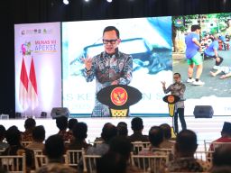 Wamendagri Puji Kecepatan TGC Surabaya di Hadapan 98 Wali Kota