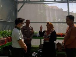 Giatkan Ketahanan Pangan Polres Pelabuhan Tanjung Perak Kolaborasi dengan Petani Lokal