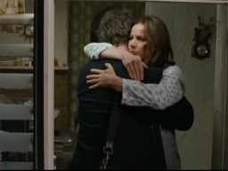 Beautiful Kate Luka Keluarga yang Tak Pernah Benar-Benar Mati