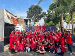 Senam SICITA Meriahkan Bulan Bung Karno di Krembangan