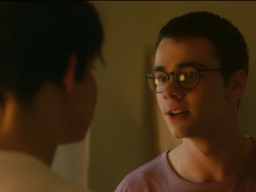 Oh, Ramona! (2019): Kisah Canggung Remaja, Cinta Segitiga, dan Humor Global