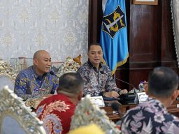 Bersama Wali Kota Lubuk Linggau Eri Cahyadi Sharing Optimalisasi PAD