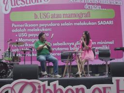 Mahasiswa Surabaya Kampanyekan Pentingnya Deteksi Dini Kanker Payudara