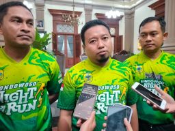 Night Run 2025, 2.500 Peserta Penuhi Jalur Utama Alun - alun Bondowoso
