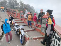 Antisipasi Lonjakan Pengunjung Polres Pasuruan Perketat Pengamanan Dua Jalur Wisata