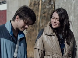 Embers Saat Memori Leleh Jadi Cahaya dalam Kehampaan