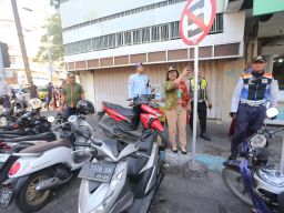 Pengamat Sarankan Pemkot Surabaya Naikkan Tarif Parkir TJU dan Bangun Area Parkir Khusus