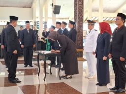Bupati Hamid Lantik Pejabat Baru, Dorong Budaya Kerja Solutif dan Profesional