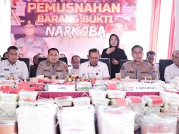 Perang Lawan Narkoba Polda Jatim Musnahkan 5,7 Juta Butir Narkotika