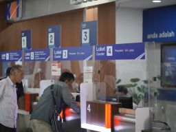 Demi Keamanan, Pastikan Tiket Commuter Line Lokal Sesuai Identitas Penumpang