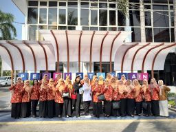 DWP BPKAD Jatim Kunjungi Disperpusip Jatim, Dalami Peran Literasi di Lingkungan Keluarga