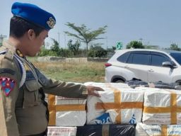 84 Karton Berisi Ribuan Rokok Ilegal Berhasil Disita Satpol PP dan Bea Cukai