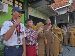 LPA Jatim Minta Pemkot Surabaya Dampingi Orang Tua Didik Anak