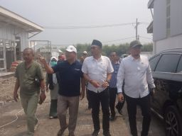Komisi B DPRD Surabaya Sidak RPH di Tambak Osowilangun Soroti Kekurangan Kandang Sapi