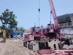 Warga Kedung Baruk Resah, Proyek Pembangunan SMPN Dinilai Minim Sosialisasi