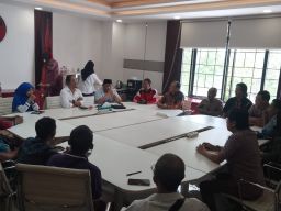 Warga Tambak Asri Protes Pelebaran Sungai 18,6 Meter, Adukan ke Fraksi PDI-P dan PAN