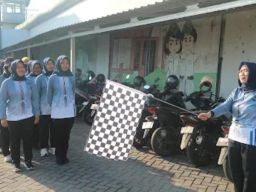 Semangat Kemerdekaan, Rutan Perempuan Surabaya Gelar Jalan Sehat HUT RI ke-80