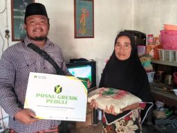 Semarak HUT RI ke-80, POSNU Gresik Salurkan Sembako di Tiga Kecamatan