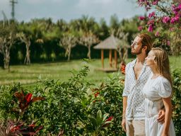 Visesa Ubud Resort Hadirkan Paket Honeymoon Romantis di Tengah Alam Ubud