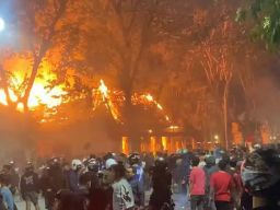 Pemimpin Diuji, Dari Jakarta Sampai Surabaya, Siapakah Berhasil Redam Aksi?