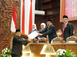 Fraksi PDIP: Perubahan APBD 2025 Harus Jadi Instrumen Kesejahteraan Rakyat