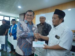 Negara Hadir Penuhi Hak Jemaah, Kemenag dan Saudia Serahkan Santunan Extra Cover