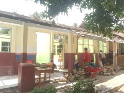 280 Ruang Kelas di Majalengka Rusak Berat, Atap Bocor hingga Rawan Roboh
