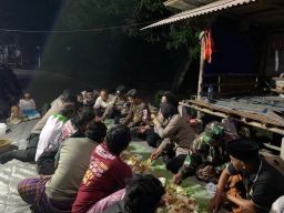 Kades Wonokerto Inisiatif Grup WhatsApp Antar-Pos Ronda, Perkuat Gerakan “Ayo Jogo Pasuruan”