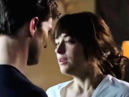 Fifty Shades of Grey (2015), Romansa Erotis yang Menghebohkan Dunia