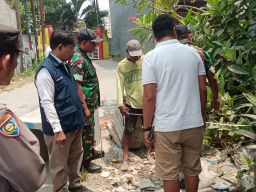 LPMK Asemrowo Bantah Dugaan Proyek Paving dan Saluran Bermasalah: Semua Sudah Sesuai Prosedur