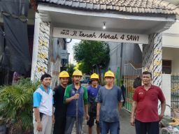 Warga Tanah Merah Gang Sawi Apresiasi Perumda Surya Sembada, Perbaikan Aliran Air Mulai Dikerjakan