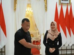 Dekat dengan Rakyat, Ning Lia dan Kang Giri Jadi Pemimpin Favorit Warga Jatim