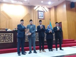 Fraksi Gerindra Tekankan Transparansi dan Kehati-hatian dalam Pembahasan R-APBD Surabaya 2026