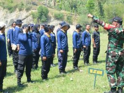 Asah Kemampuan, Lapas Kendal Latihan Menembak Bersama Kodim 0715