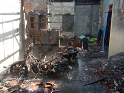 Tuang Bensin ke Botol, Rumah di Pemalang Ludes Terbakar